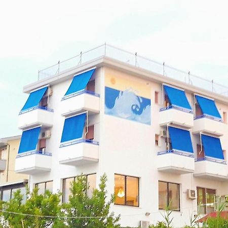 Hotel Mare Blu -- Boutique Пінето Екстер'єр фото