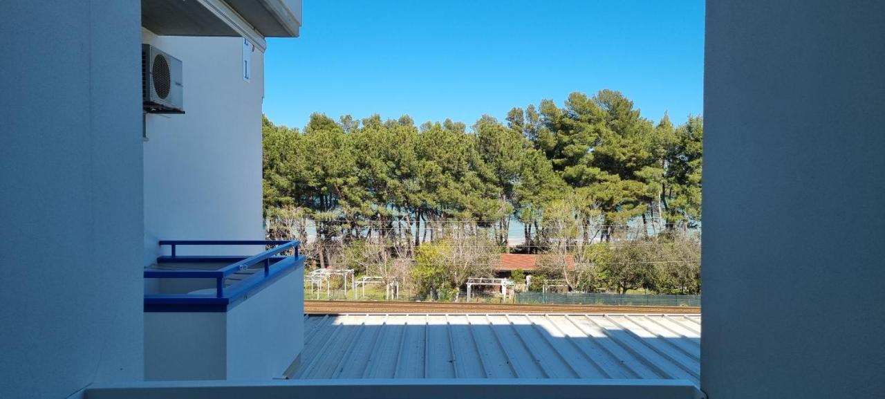 Hotel Mare Blu -- Boutique Пінето Екстер'єр фото