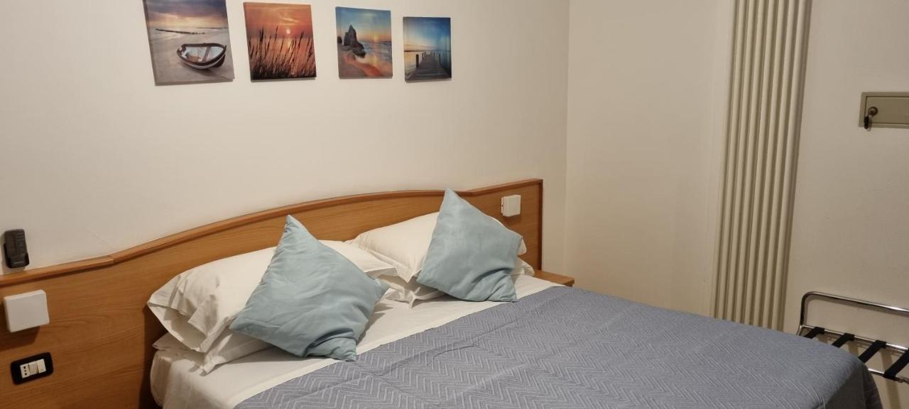 Hotel Mare Blu -- Boutique Пінето Екстер'єр фото