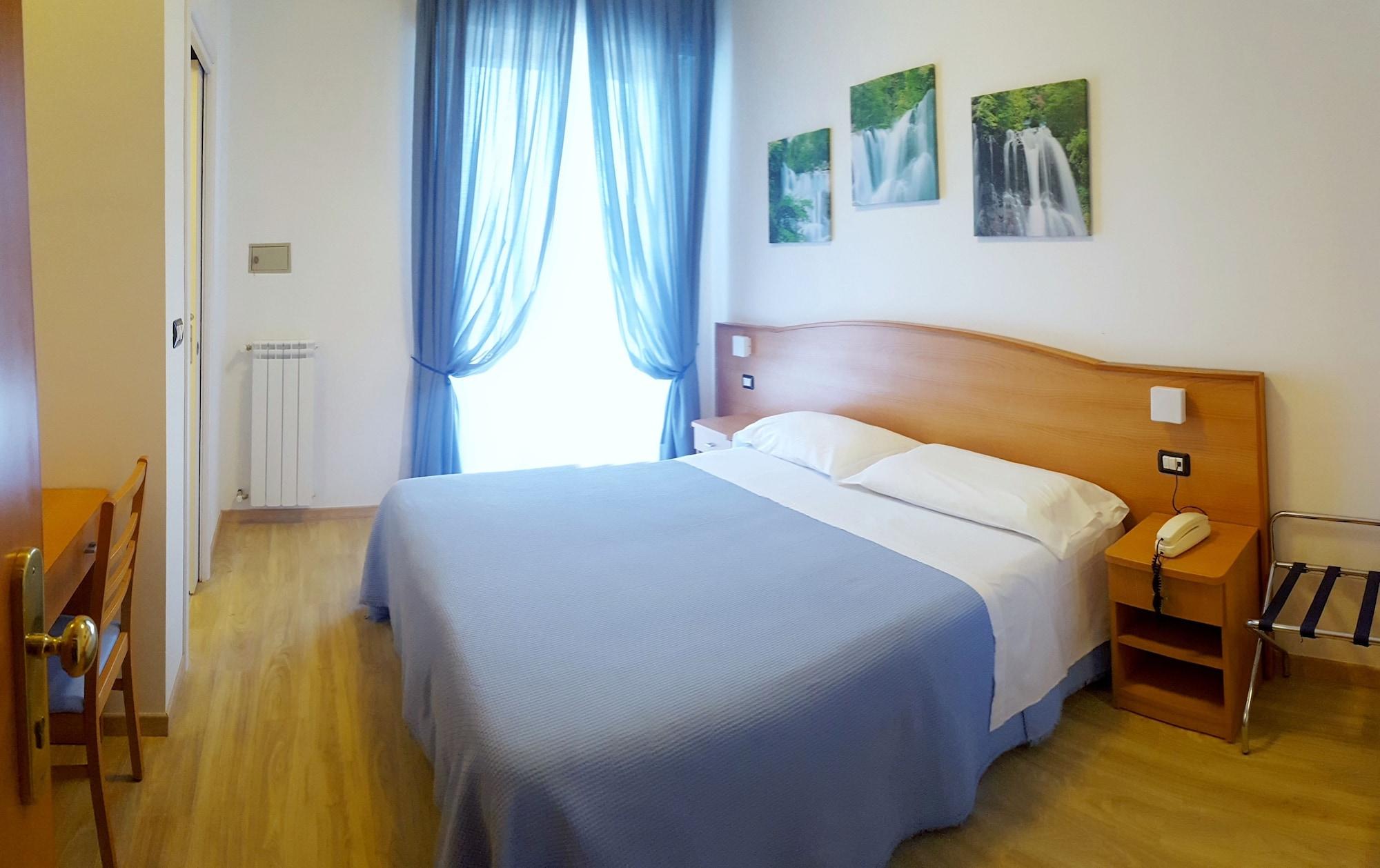 Hotel Mare Blu -- Boutique Пінето Екстер'єр фото