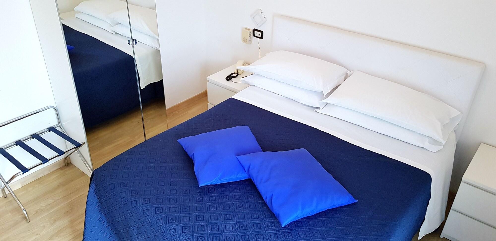 Hotel Mare Blu -- Boutique Пінето Екстер'єр фото