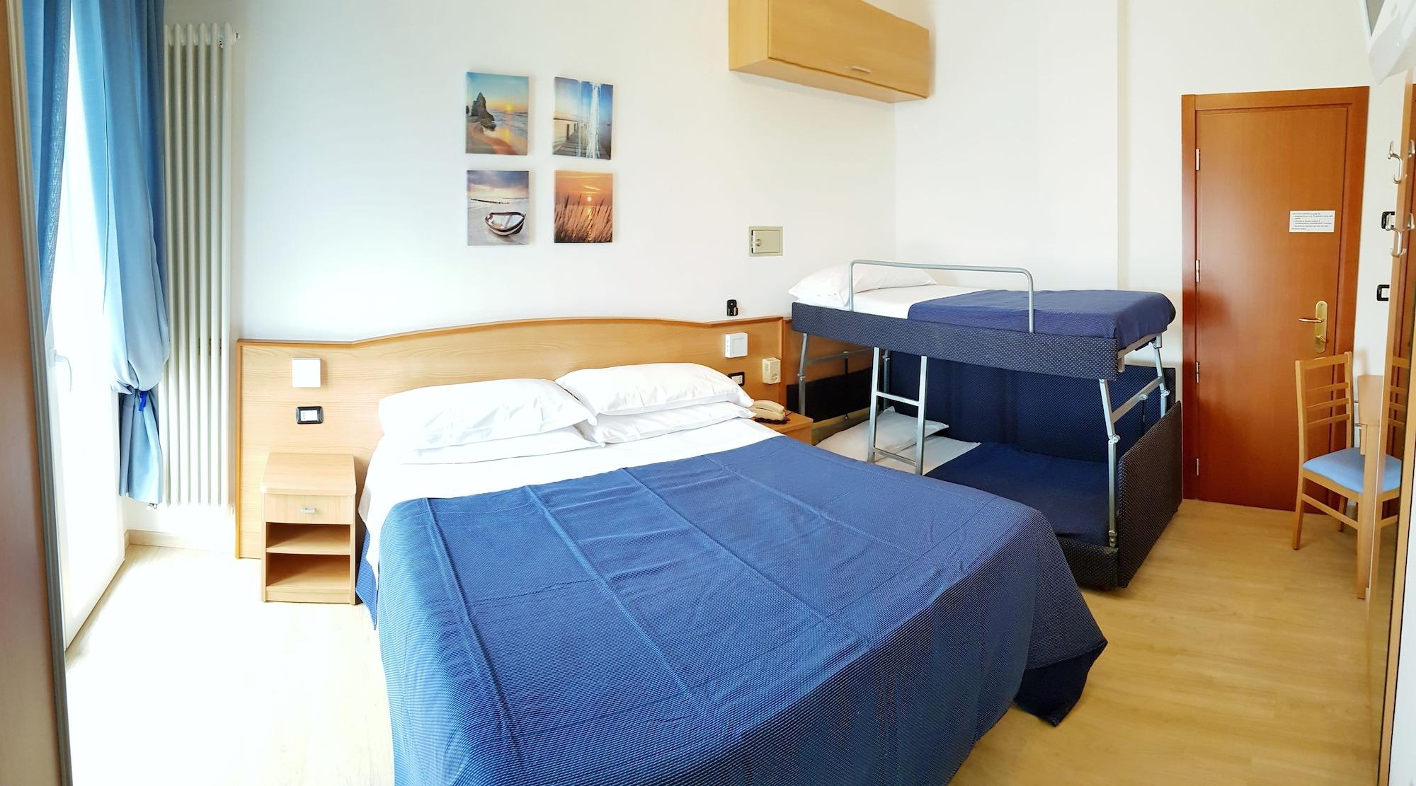 Hotel Mare Blu -- Boutique Пінето Екстер'єр фото