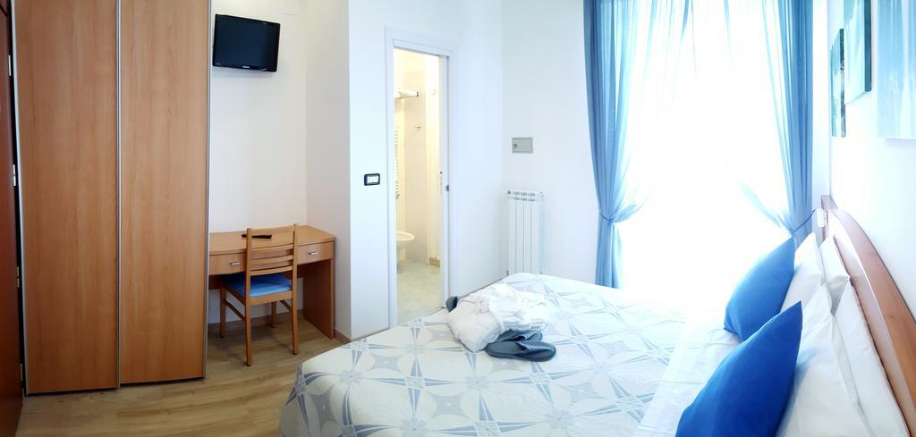 Hotel Mare Blu -- Boutique Пінето Екстер'єр фото