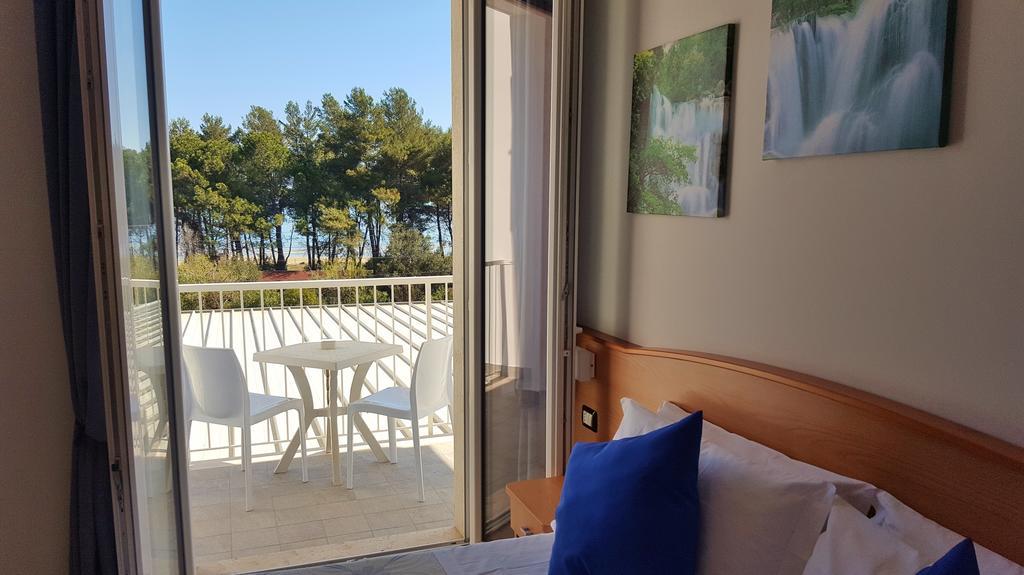 Hotel Mare Blu -- Boutique Пінето Екстер'єр фото