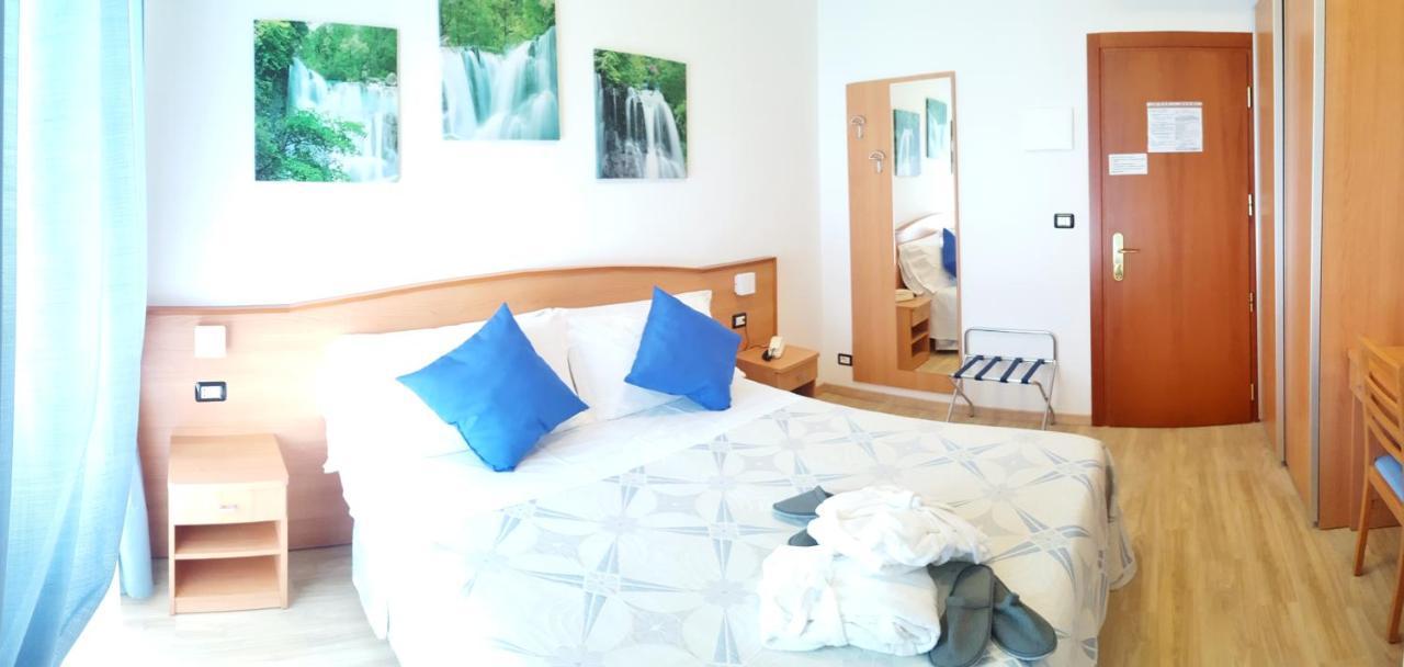 Hotel Mare Blu -- Boutique Пінето Екстер'єр фото