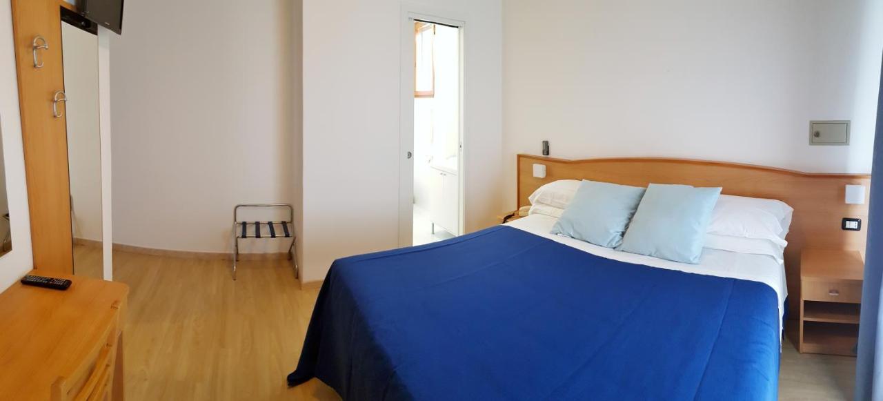 Hotel Mare Blu -- Boutique Пінето Екстер'єр фото